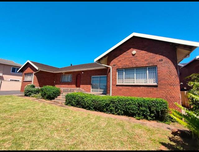 4 BEDROOM HOUSE FOR SALE IN DESAINAGAR